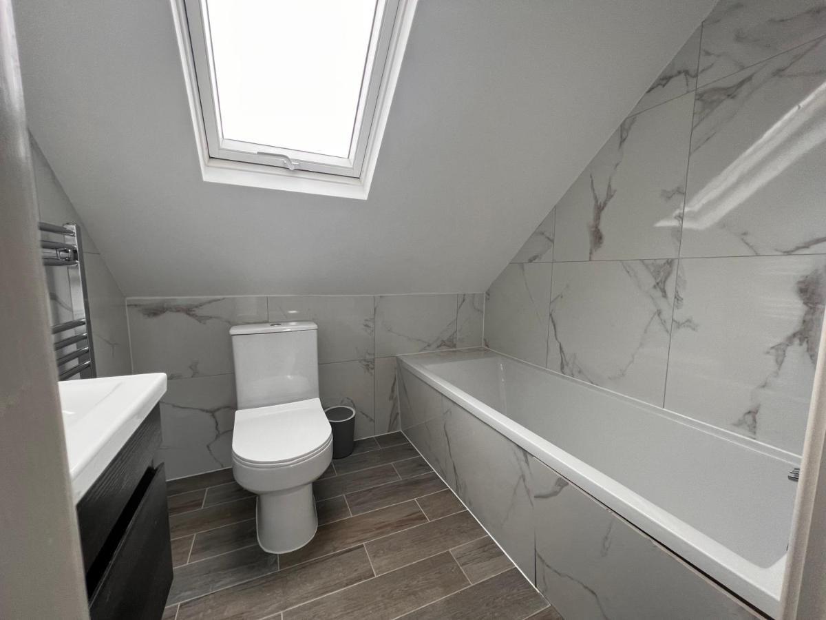 Apartment Star Finchley Road 3-bed Abode London