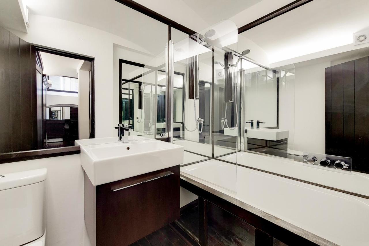 The Lyall Residences Apartment