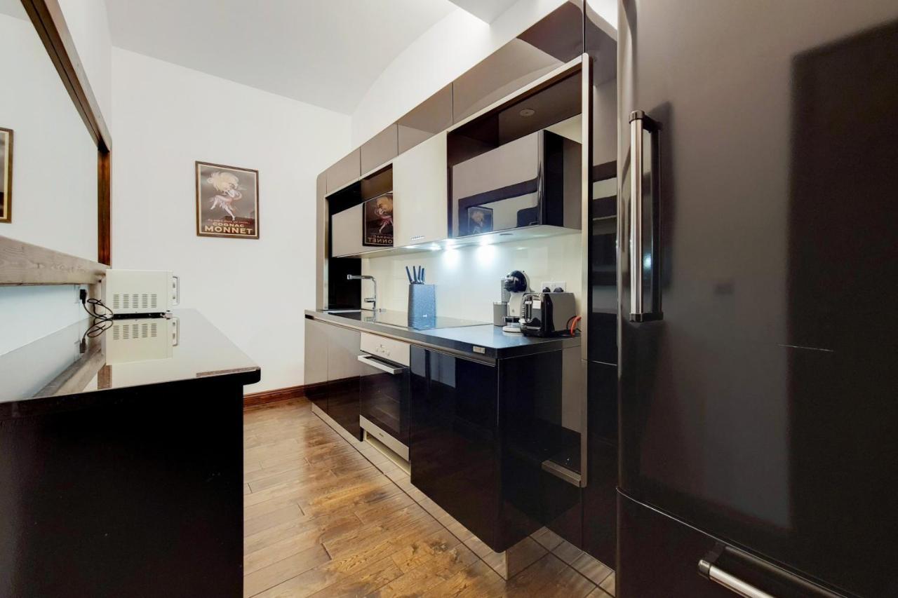 The Lyall Residences Apartment