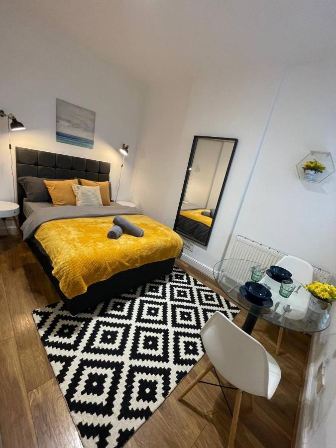 Cosmopolitan Guest house London