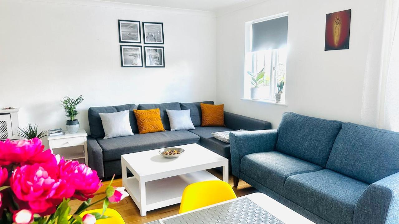Appartement Amazing Location - Of London- 2 Bedroom Stunning Canal View House With Private Garden,parking & Balcony *