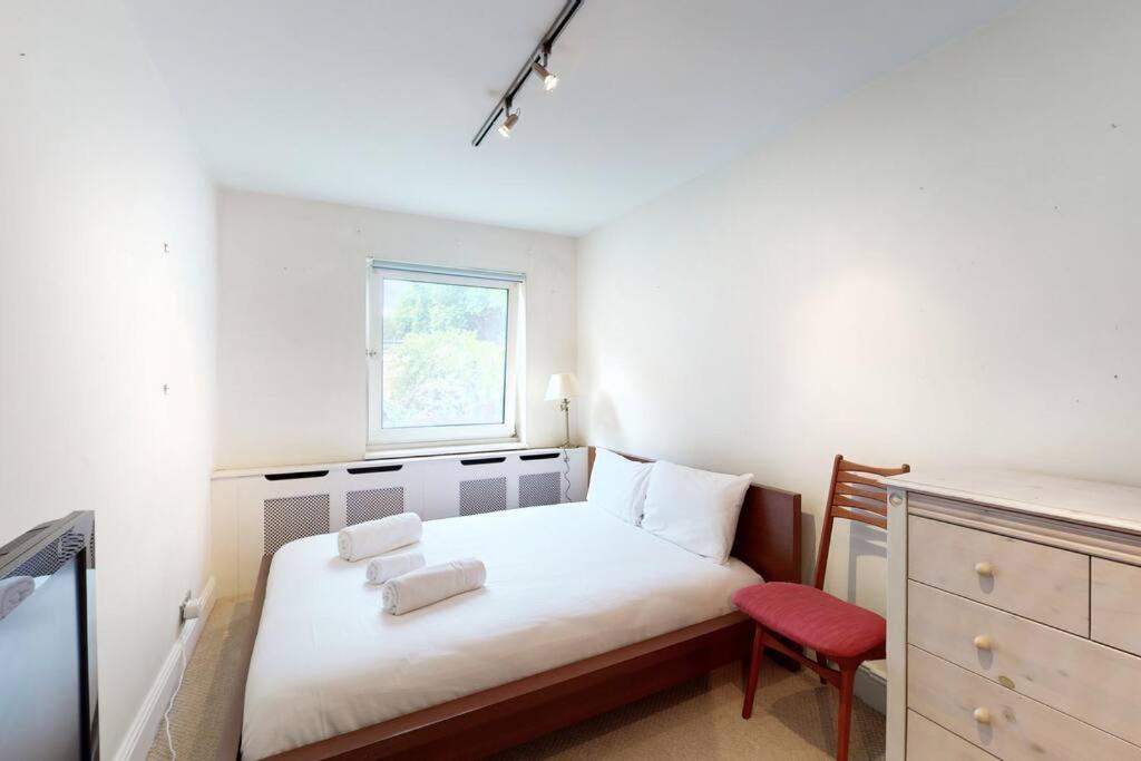 Gorgeous 2 Bed Flat With Parking And Garden * Londres