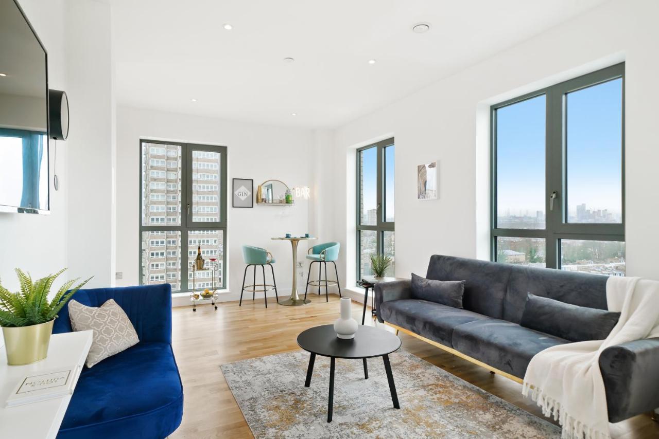 Apartment Luxury Penthouse With Enviable Views *