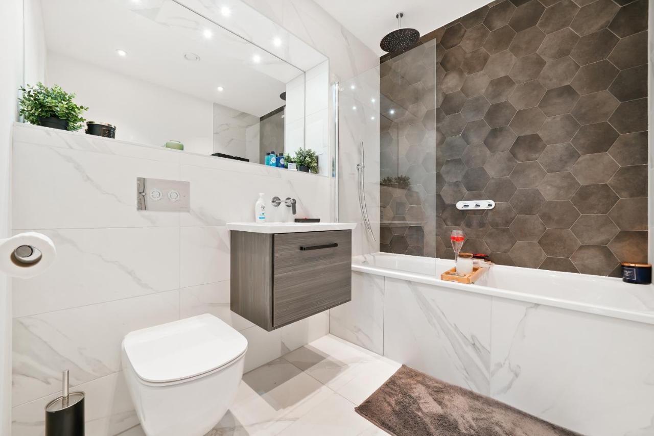 Apartment Luxury Penthouse With Enviable Views London