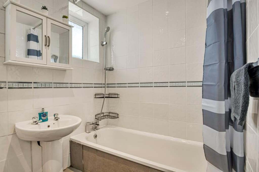 Apartment Lovely 3-bed Clapham Common *