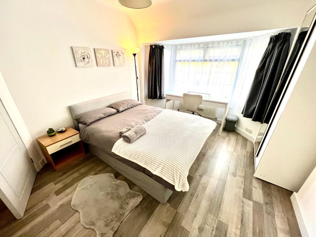 Comfortable Double For One Person London