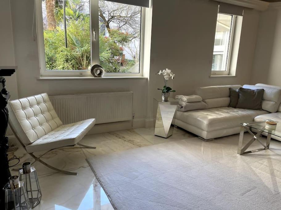 Chelsea Harbour Apartment *