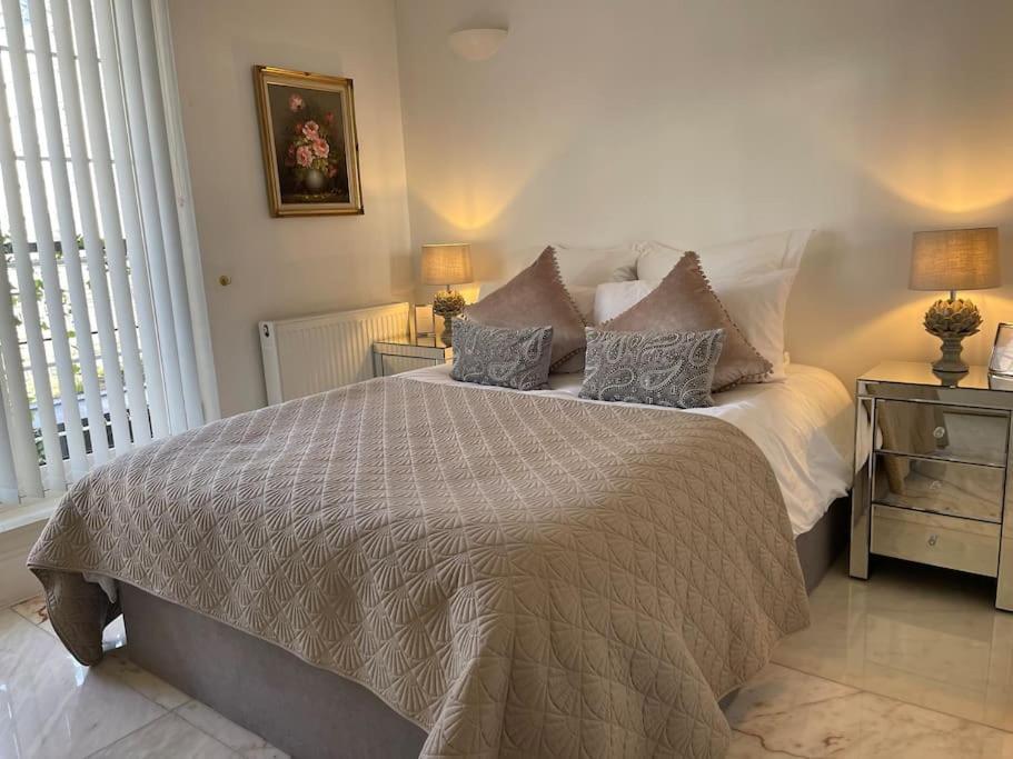 Chelsea Harbour Apartment