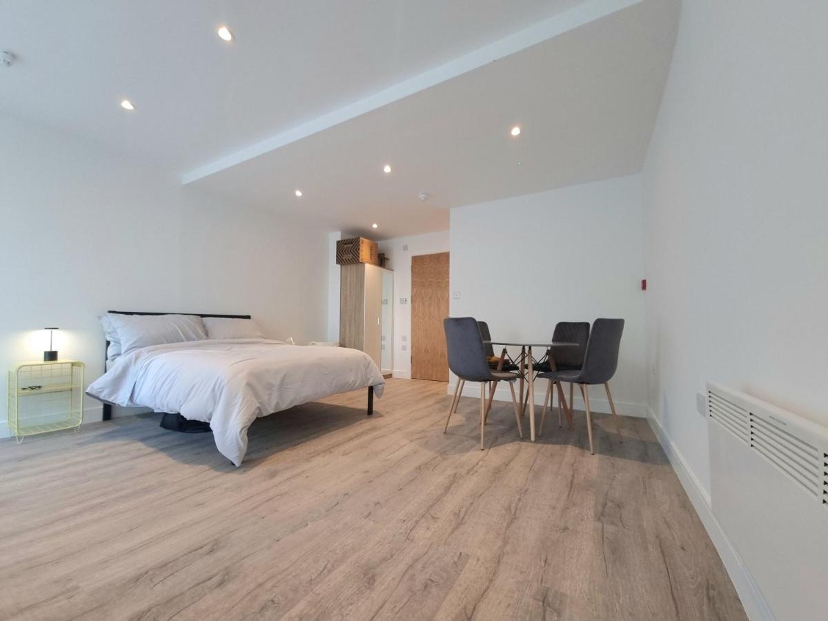 Stylish Converted Ground Floor Studio - Appartement