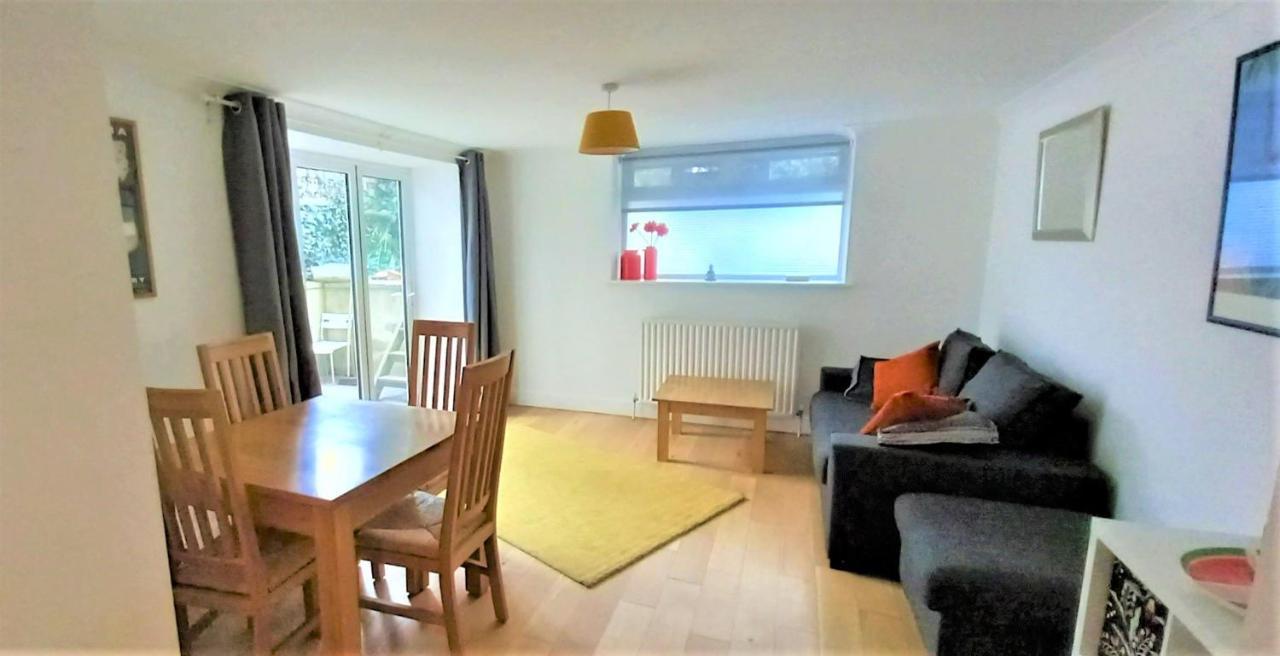 2 Bedroom Victorian Garden Flat Apartamento