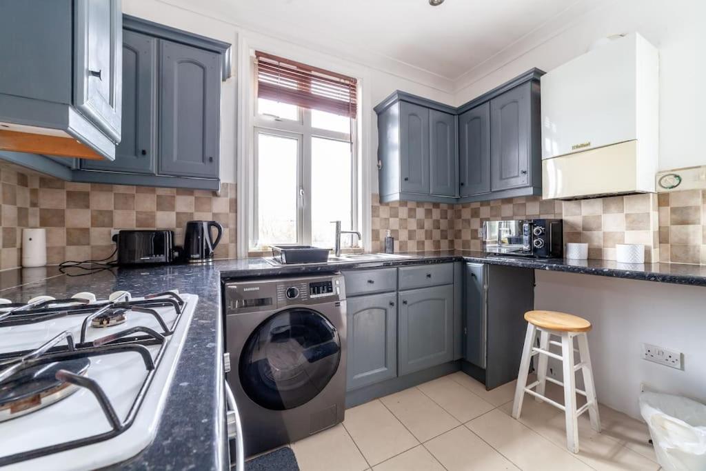 Apartment 2 Bedroom Duplex