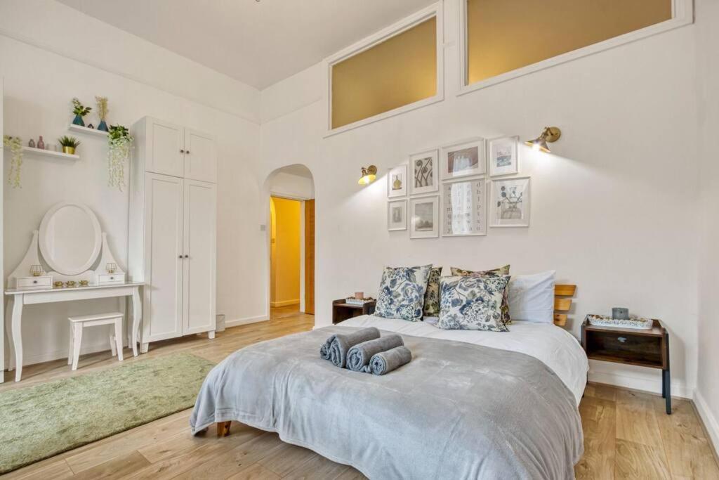 Charming Earls Court *