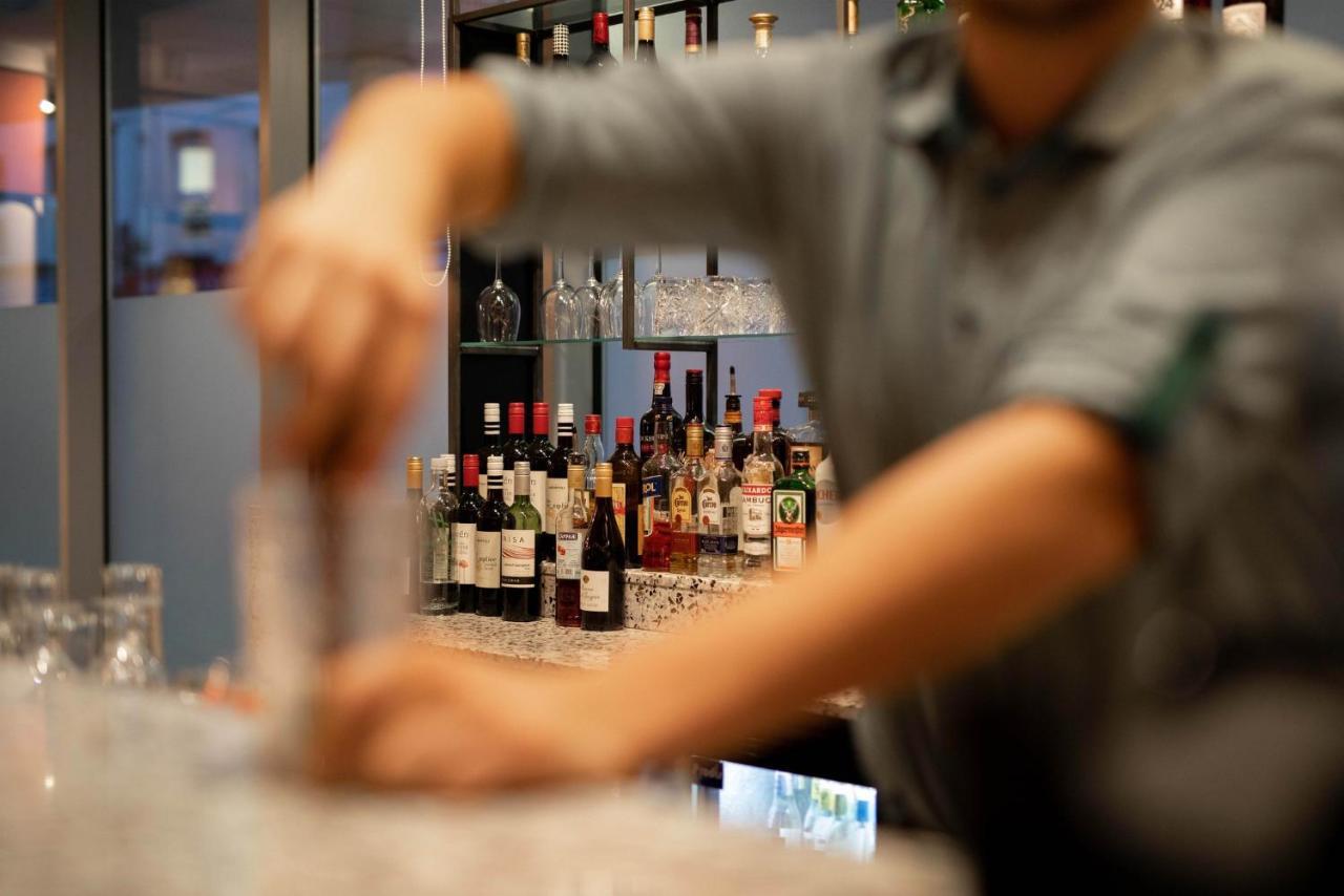 - Whitechapel By Ihg Hotel 4*