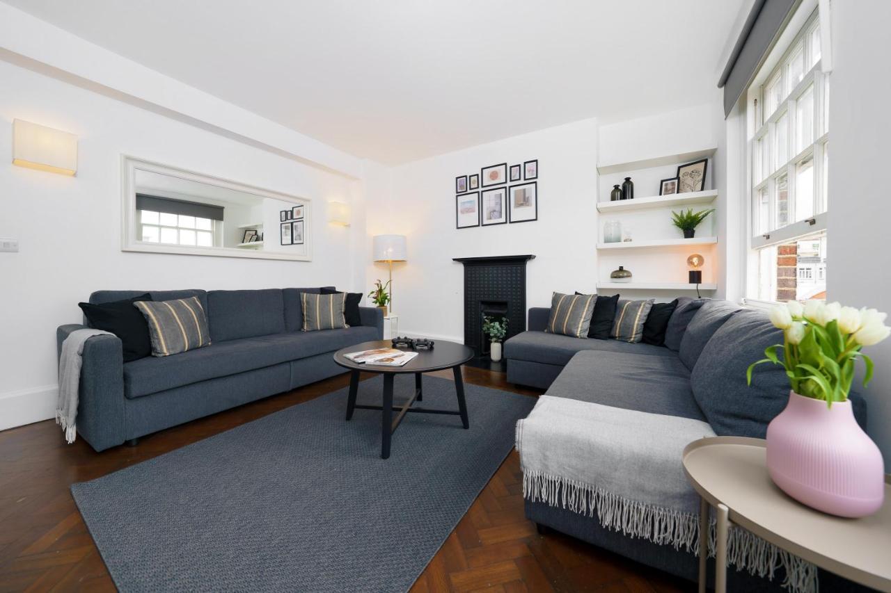 Huge & 3 Bedr, 4 Beds, Covent Gdn Apartment
