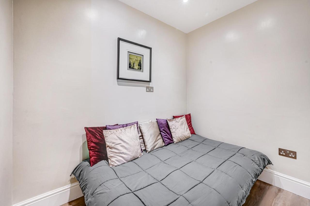 The One South Kensington Apartment *