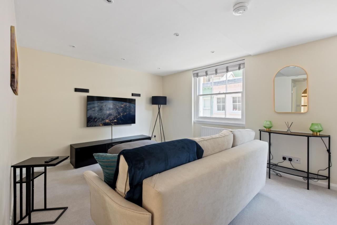 Knightsbridge Sapphire By Dena Elite Collection Holiday home *
