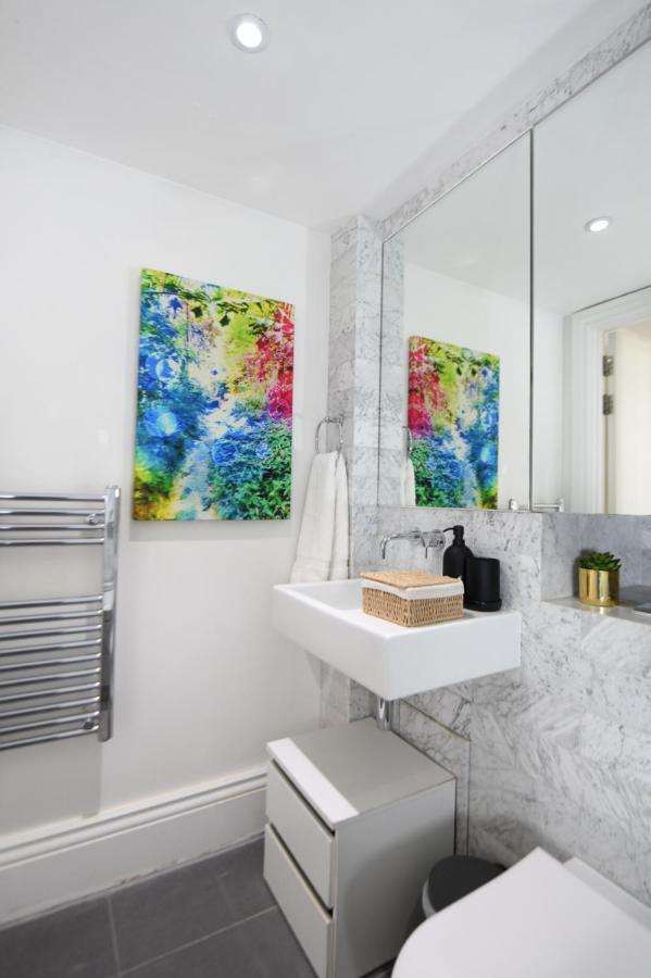 Oxford Street Luxurious 3 Bedroom London