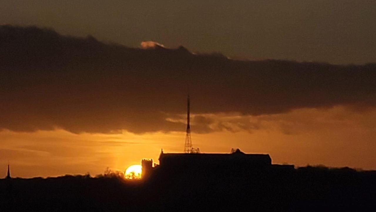 Apartment Sunny Luxury Skyline Flat Near Alexandra Palace, Tottenham Stadium & Drumsheds London