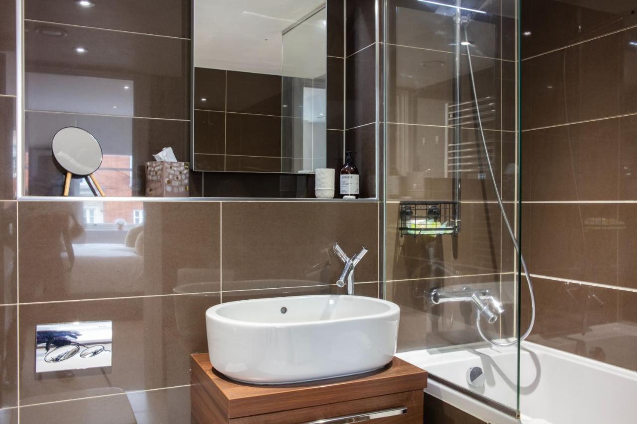 Kensington High Street One Bed Apartment