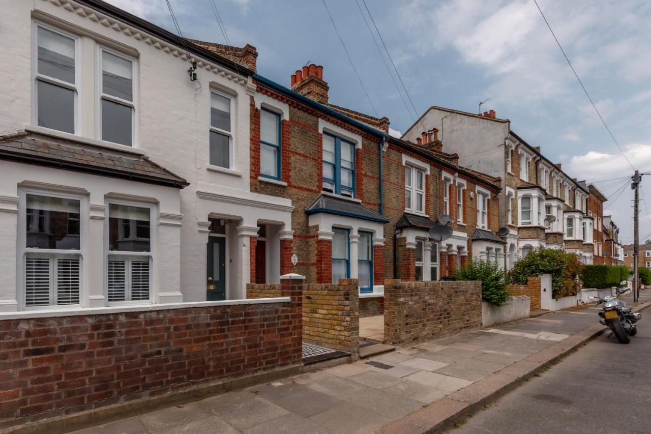Apartment Central, Stylish And Spacious 4 Bedroom House 2,5 Bathrooms In Shepherd's Bush