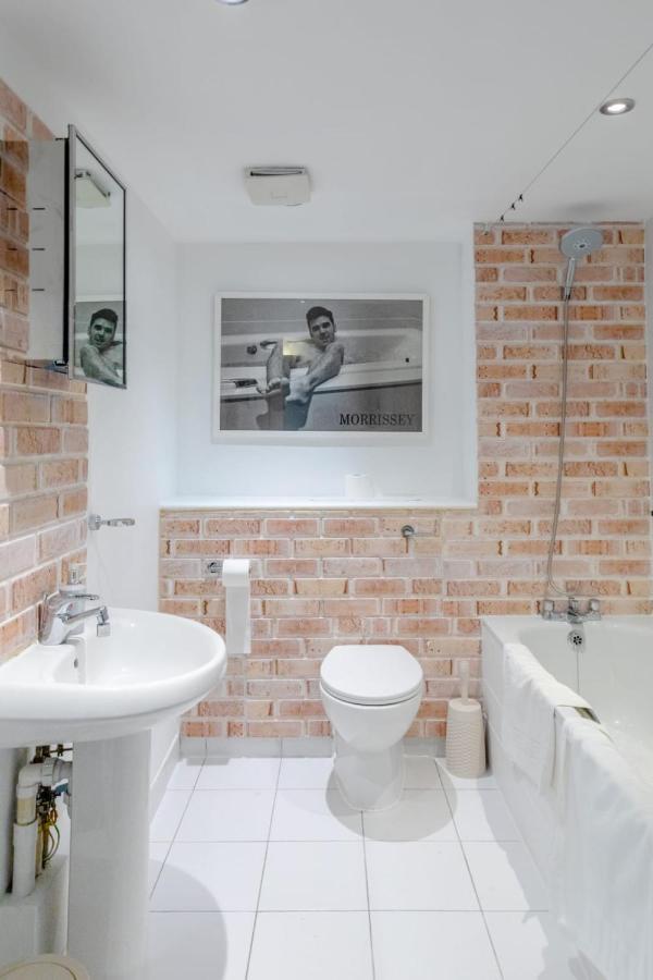 Apartment Lovely 2bd Flat With Balcony - Stoke Newington London