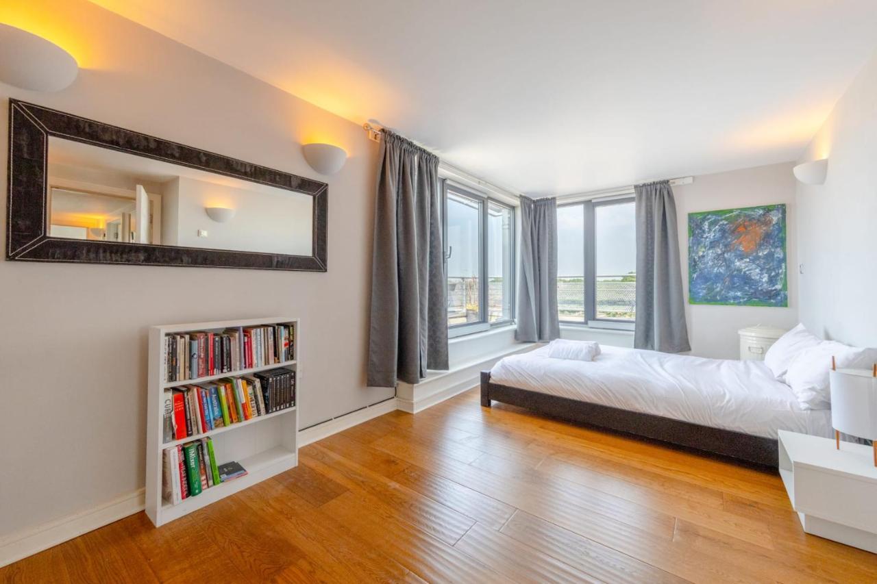 Lovely 2bd Flat With Balcony - Stoke Newington * London