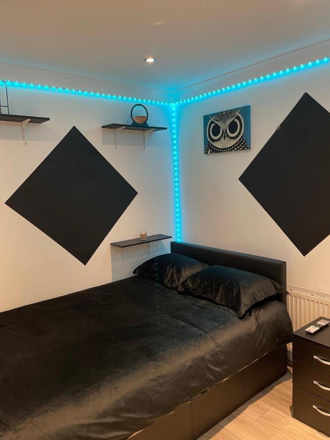 Modern Homestay London