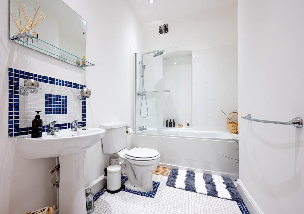 Cosy Flat In Central Ldn Payment To The Host Londen