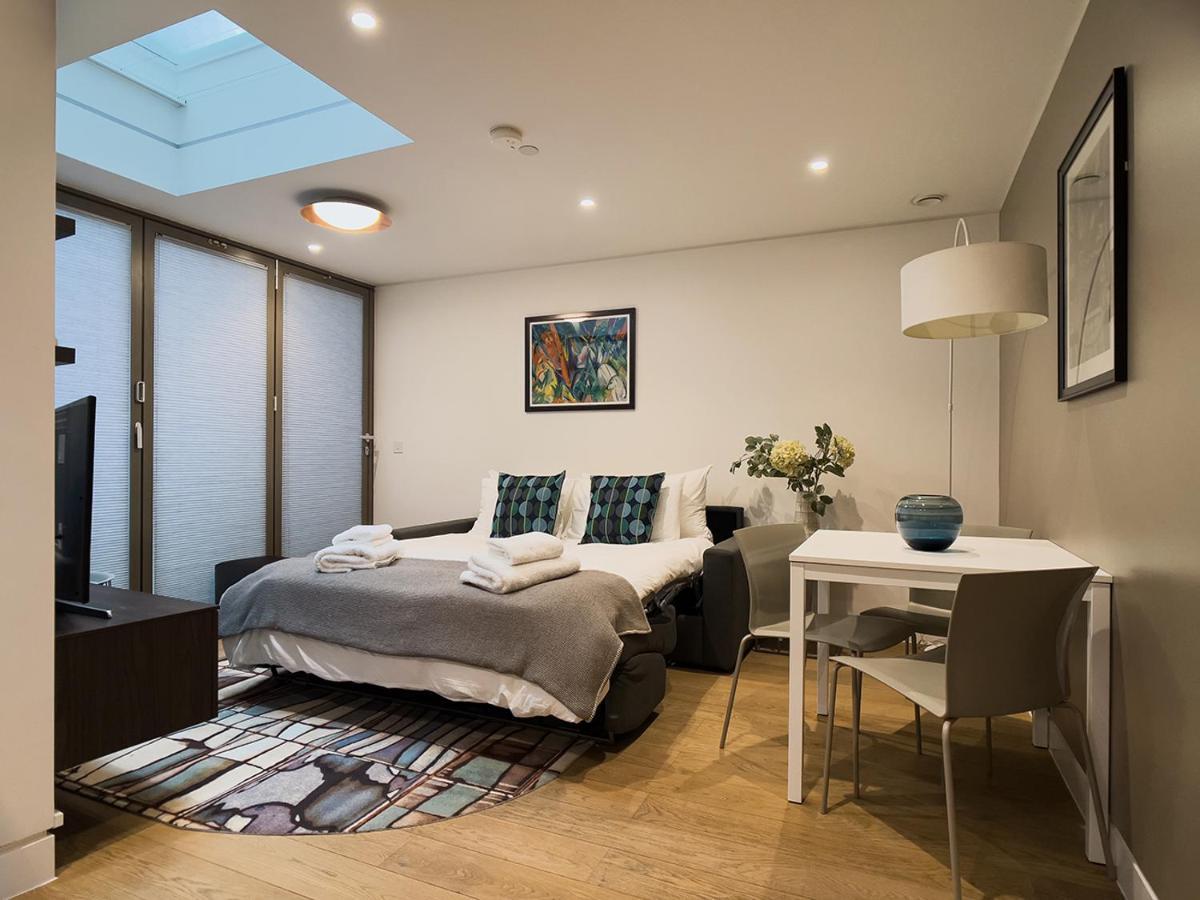 Mirabilis - Bayham Street Apartment
