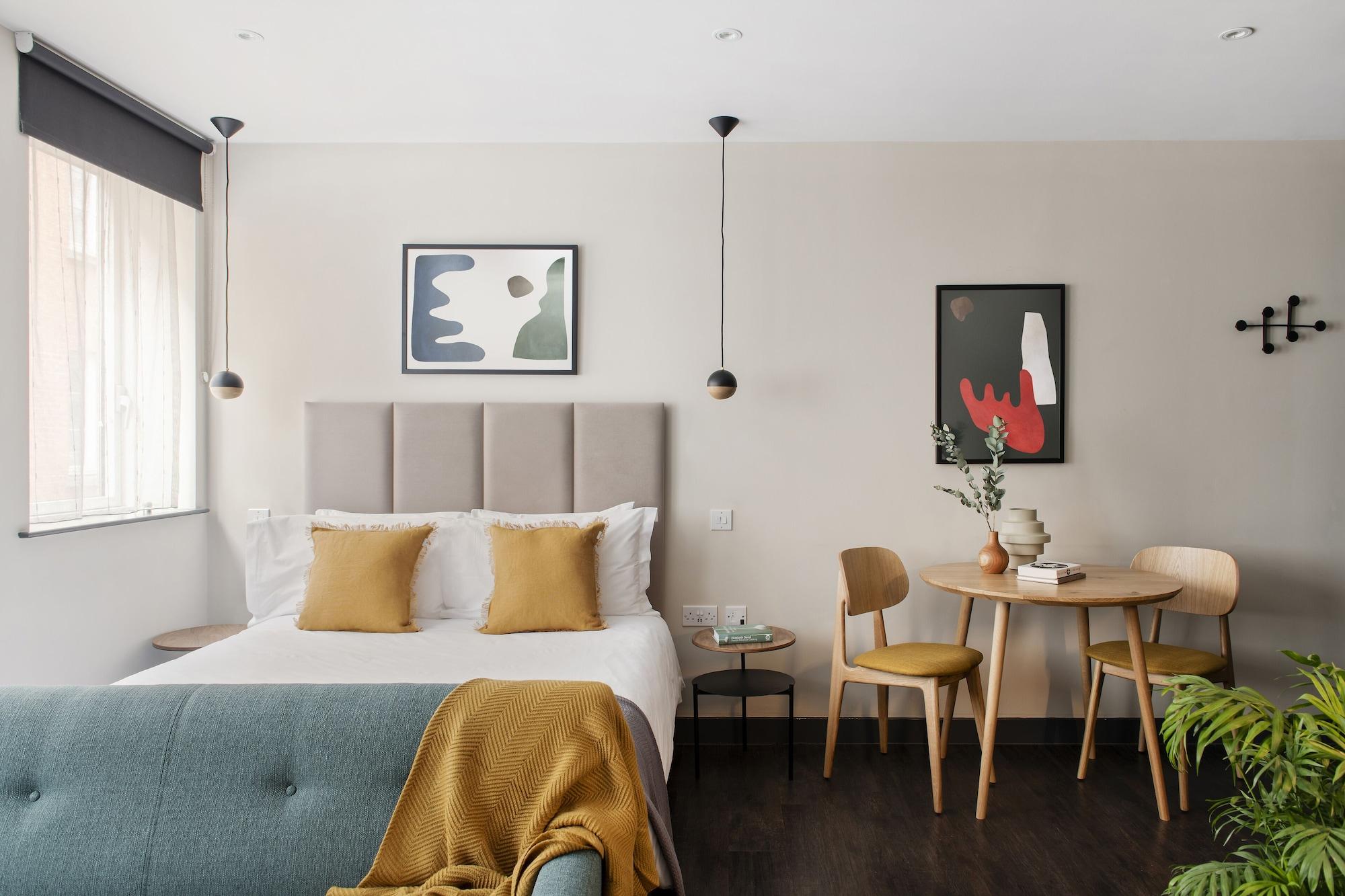 Cove Cannon Street Hotel 4*
