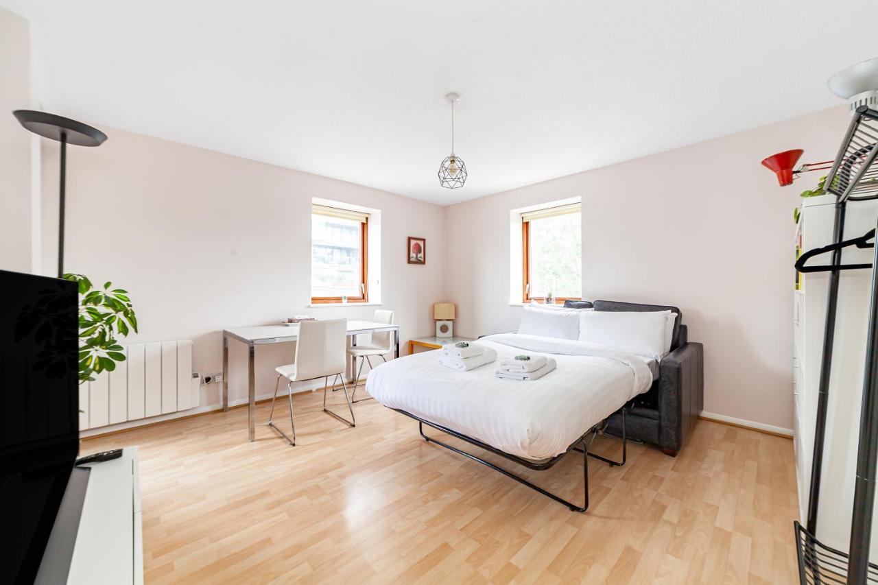 Apartment Lovely In Tower Hill, Fantastic Location *
