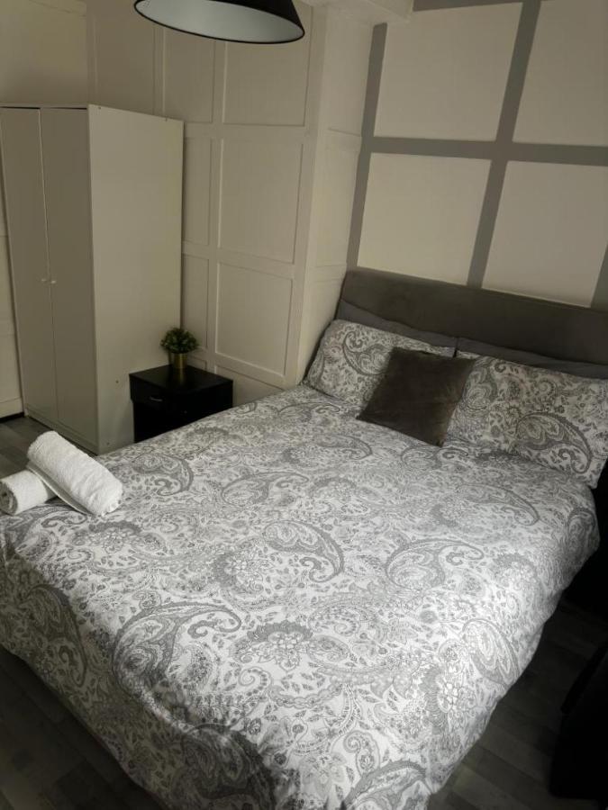 Accommodatie bij particulieren Central Location, Close To Bars Restaurants And Train Stations