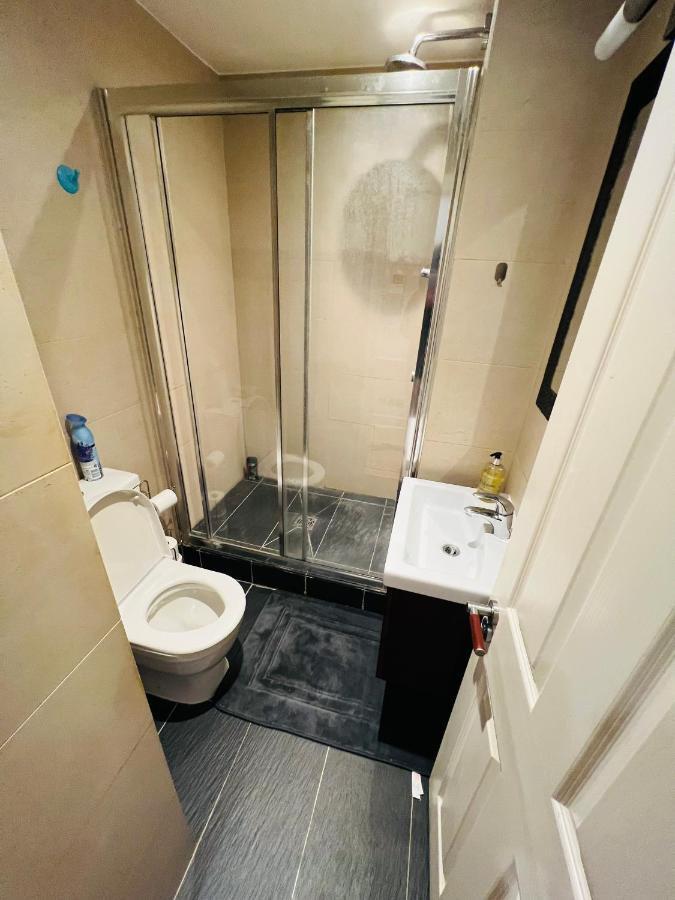 Apartment Luxurious 2 Bedroom In Central *