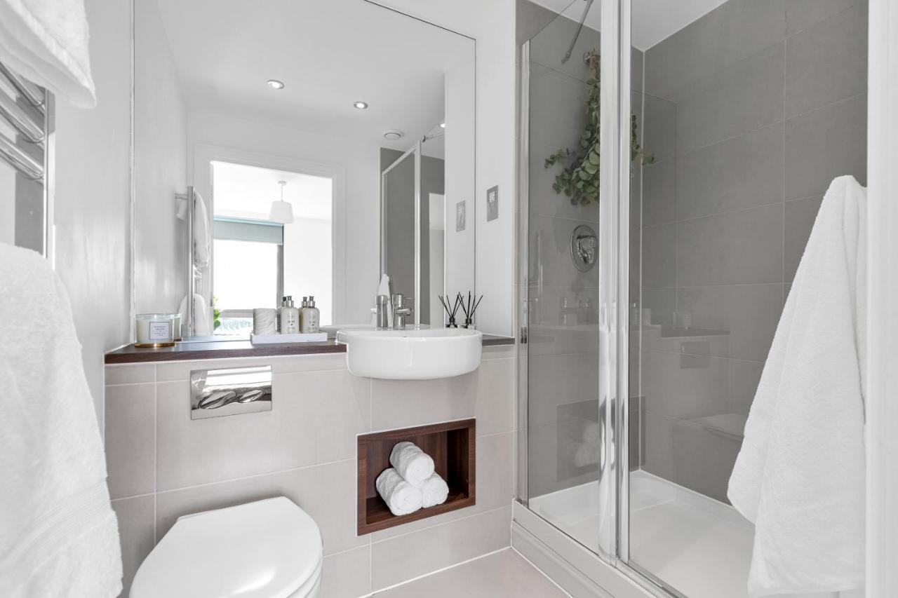 Modern Luxe Just 10 Mins From Tower Bridge! Easy Access To Tube And Bus