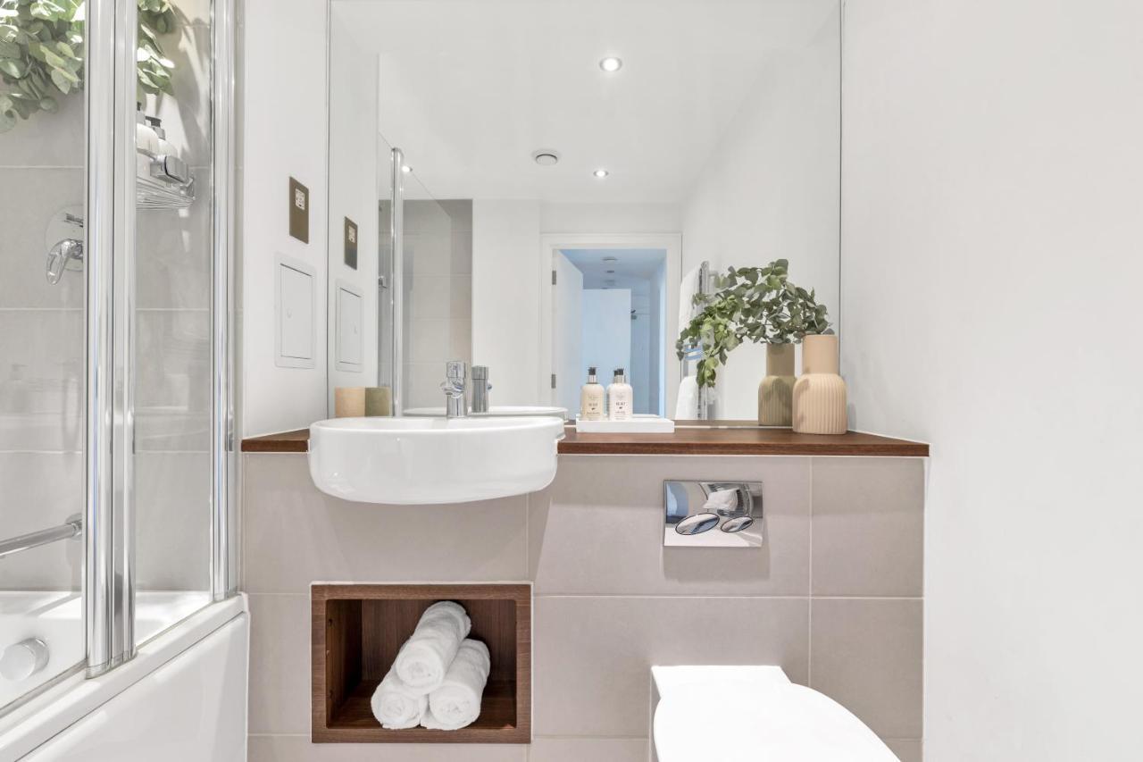 Modern Luxe Just 10 Mins From Tower Bridge! Easy Access To Tube And Bus