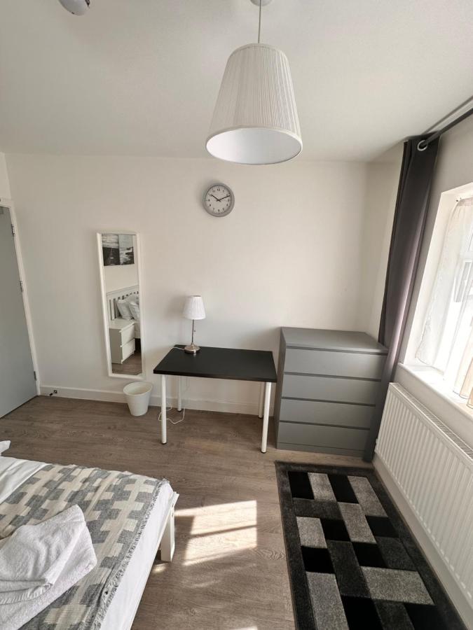 Double And Single In Bromley By Bow Guest house