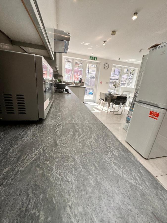 Double And Single In Bromley By Bow Guest house *