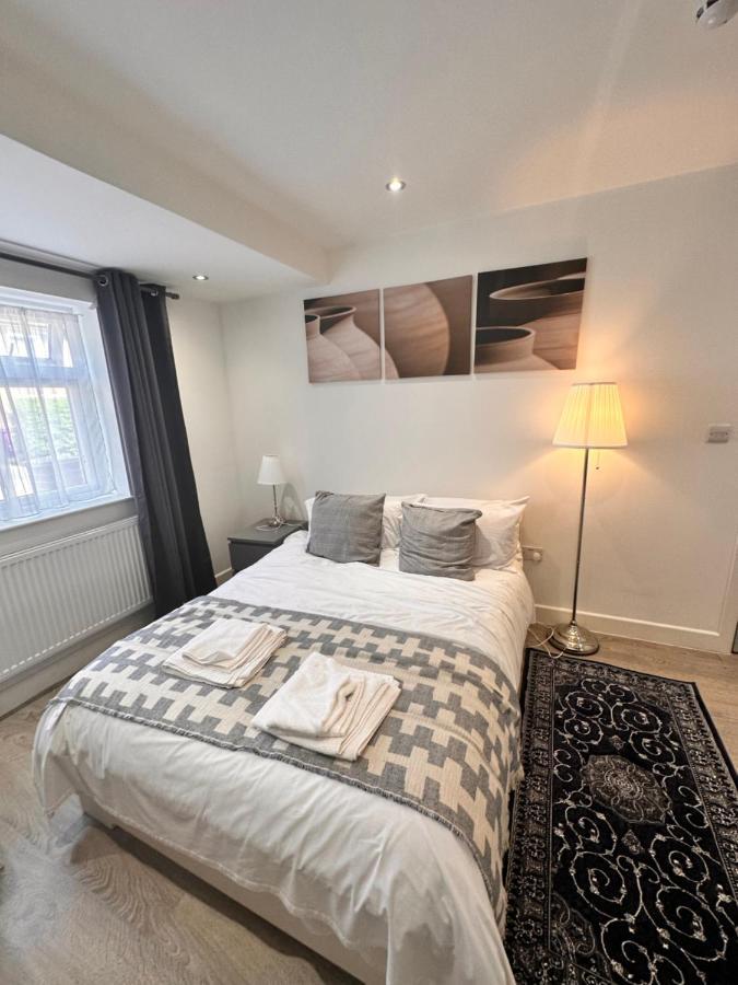 Double And Single In Bromley By Bow London