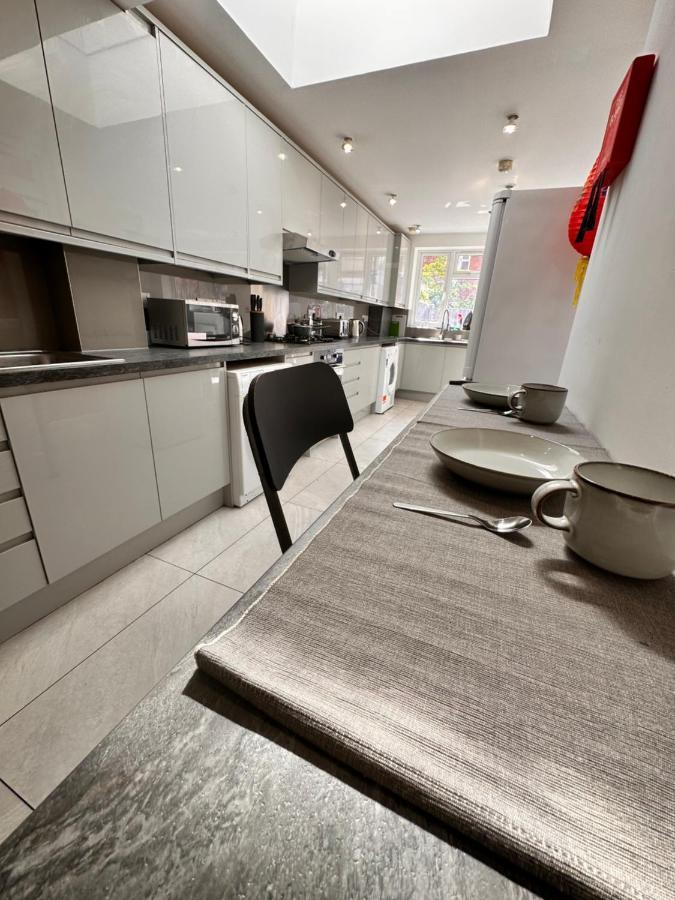 Double And Single In Bromley By Bow Guest house *