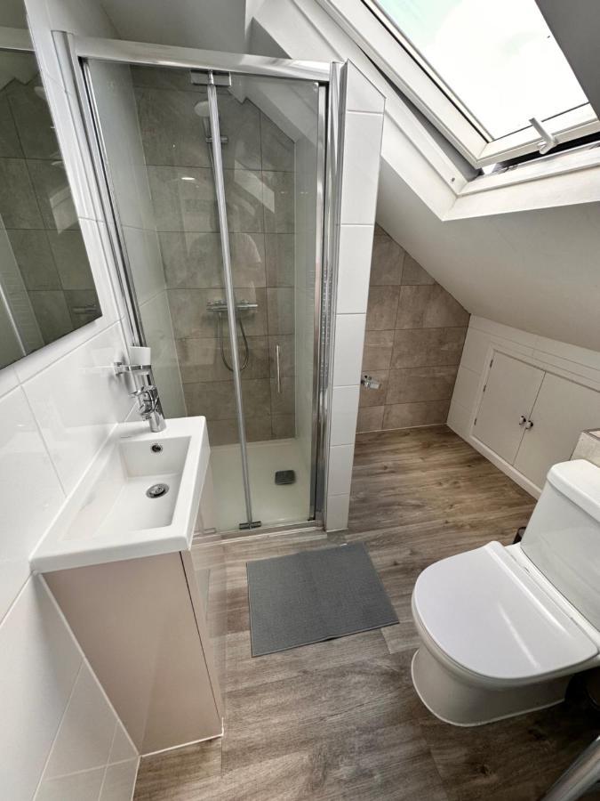 Guest house Double And Single In Bromley By Bow London