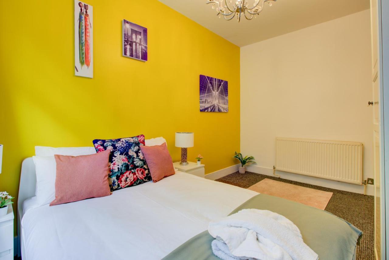 Oxford Street Mayfair Family Apartment London