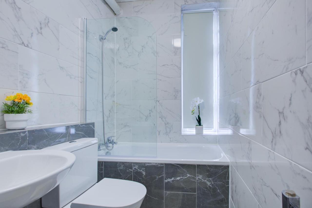 Oxford Street Mayfair Family Apartment London