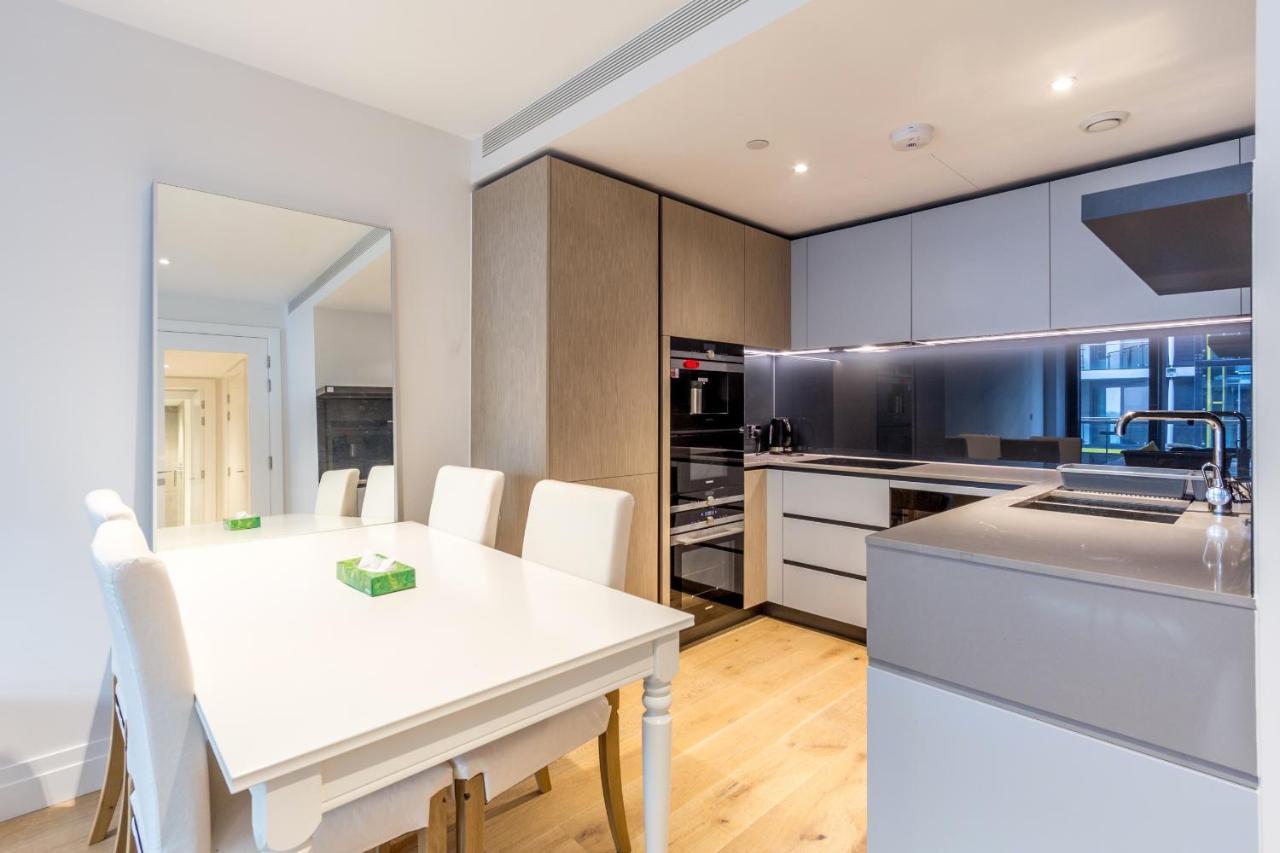 Stylish 2 Bed Flats Near Us Embassy * Londen
