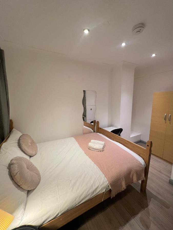 3 Bedroom Flat In King's Cross, St Pancras's. 8 People Appartement Londen