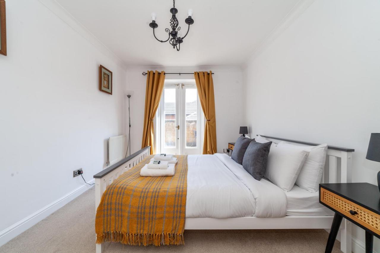 Apartment Newly Refurbished 2br Flat Near Excel Centre