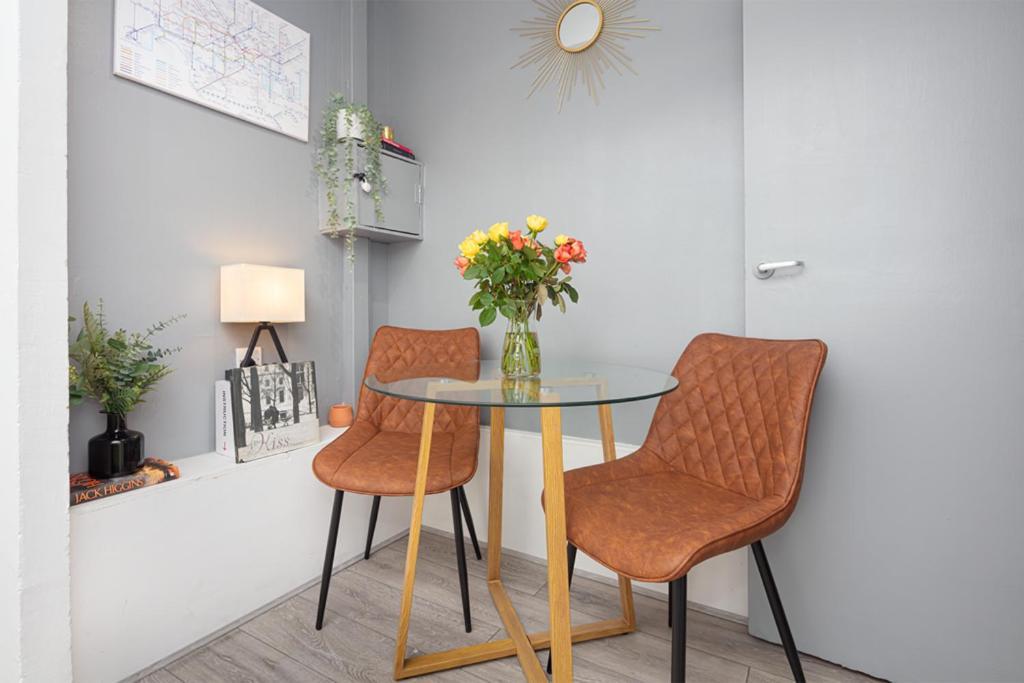 Luxury Flat In Apartment