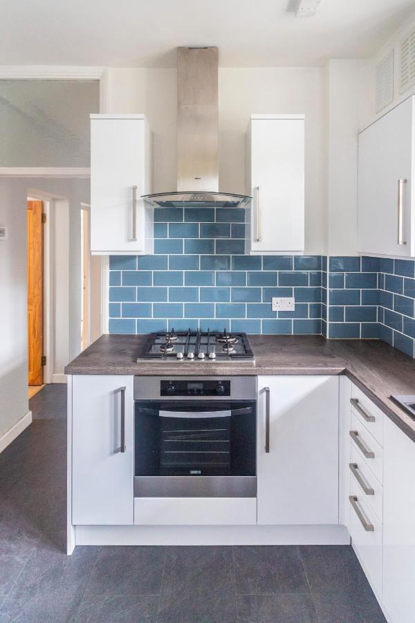 Modern & Cozy 1bdr Wexcellent Travel Links * Londen