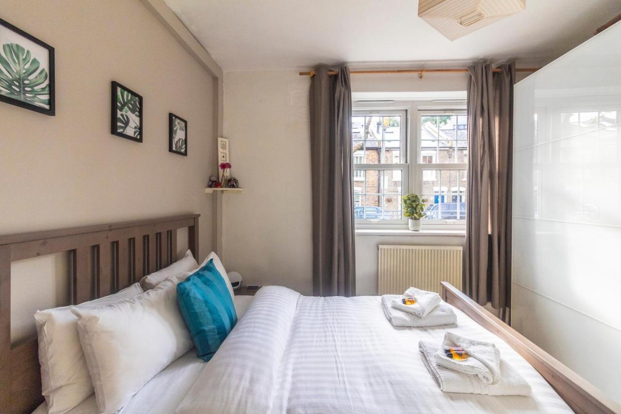 Appartement Modern & Cozy 1bdr Wexcellent Travel Links Londen