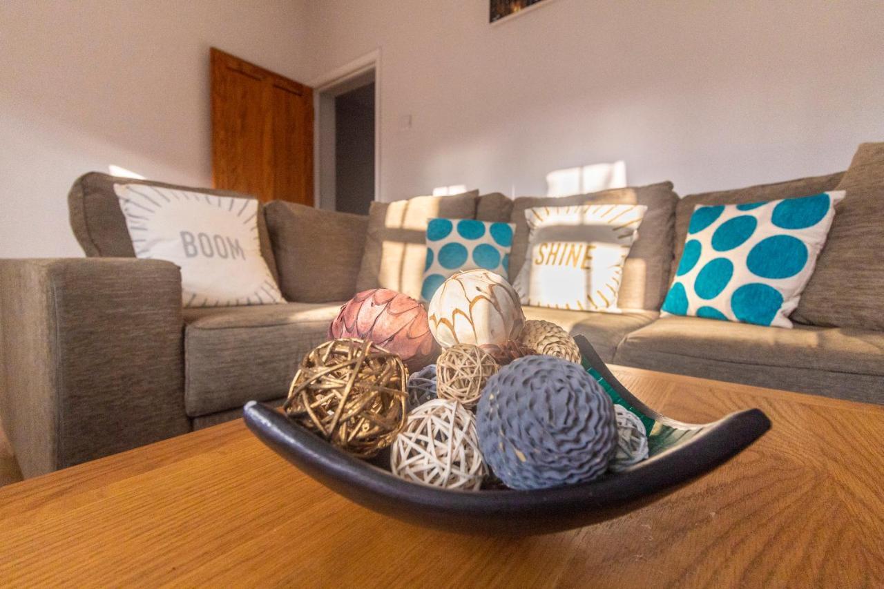 Modern & Cozy 1bdr Wexcellent Travel Links * Londen