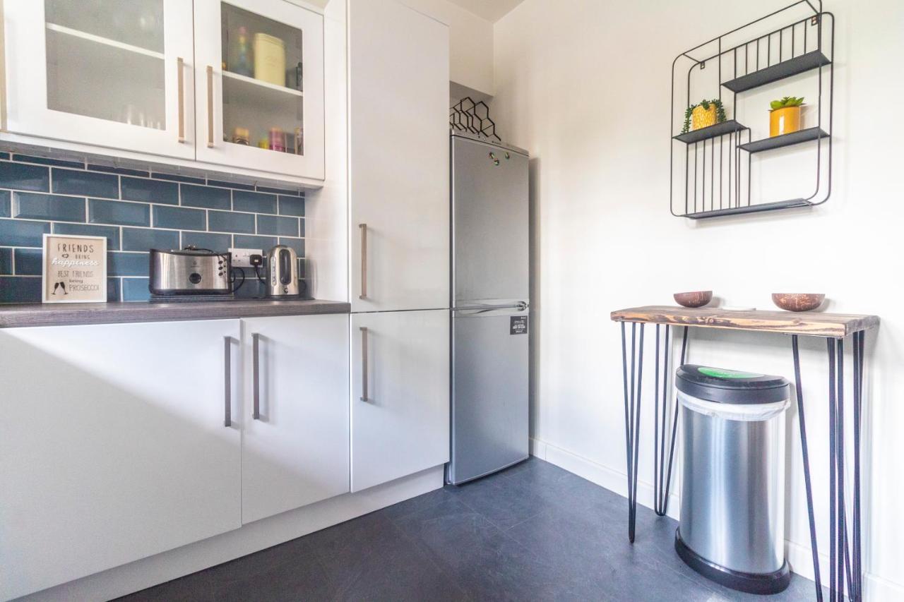 Modern & Cozy 1bdr Wexcellent Travel Links Appartement *